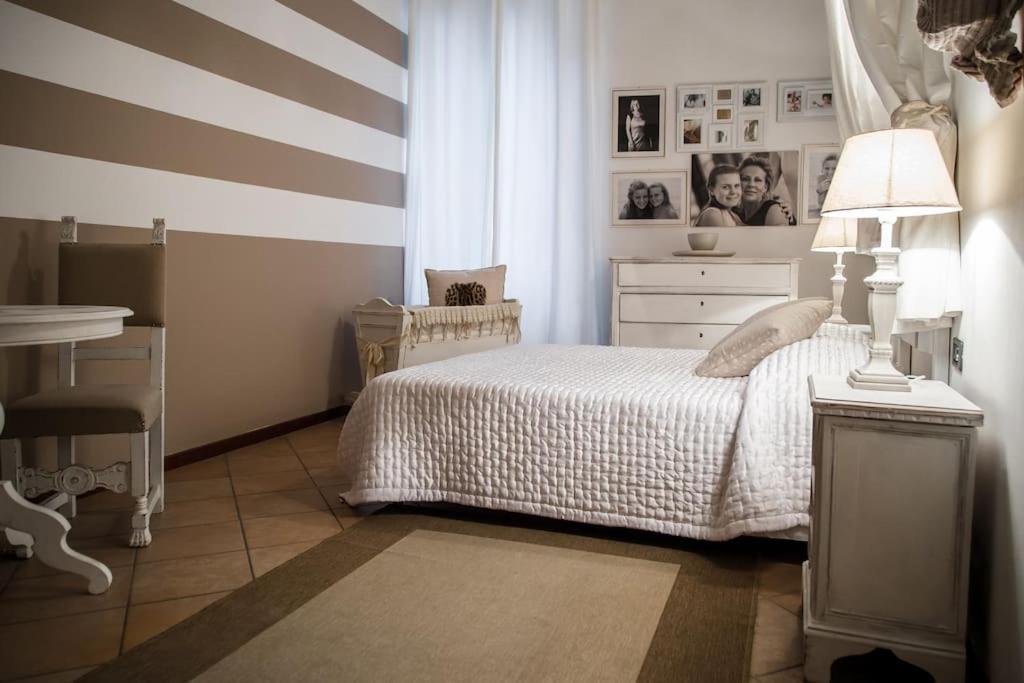 Piazza Erbe Luxury Apartment Verona Bagian luar foto